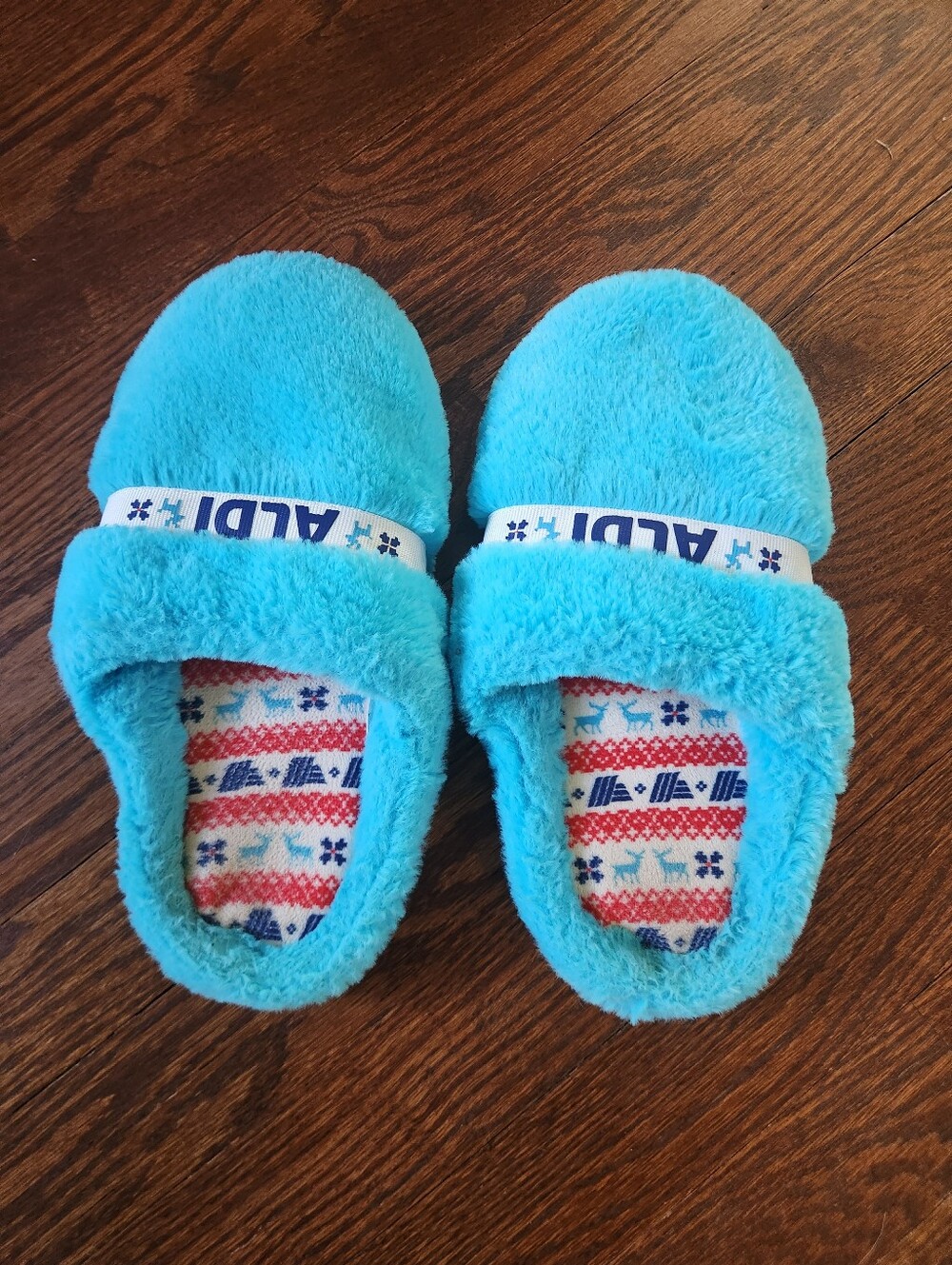 Aldi Slippers - Size 7/8
